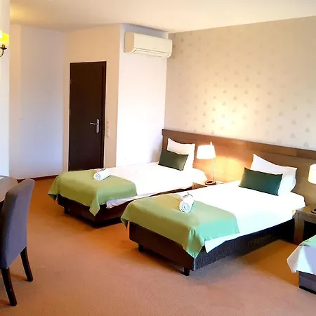 Willowa Hotel 3*